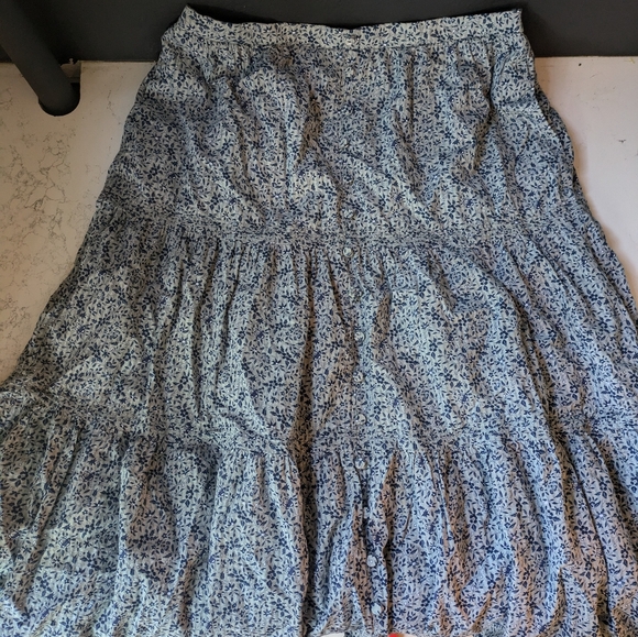 Madewell Tiered Floral Skirt, Sz L - Picture 2 of 5